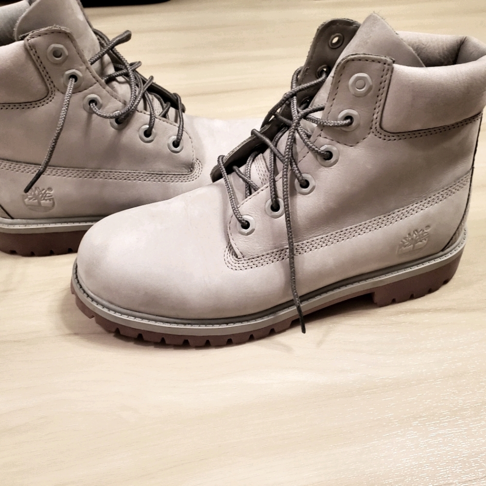 Timberland light grey suede boots size 8